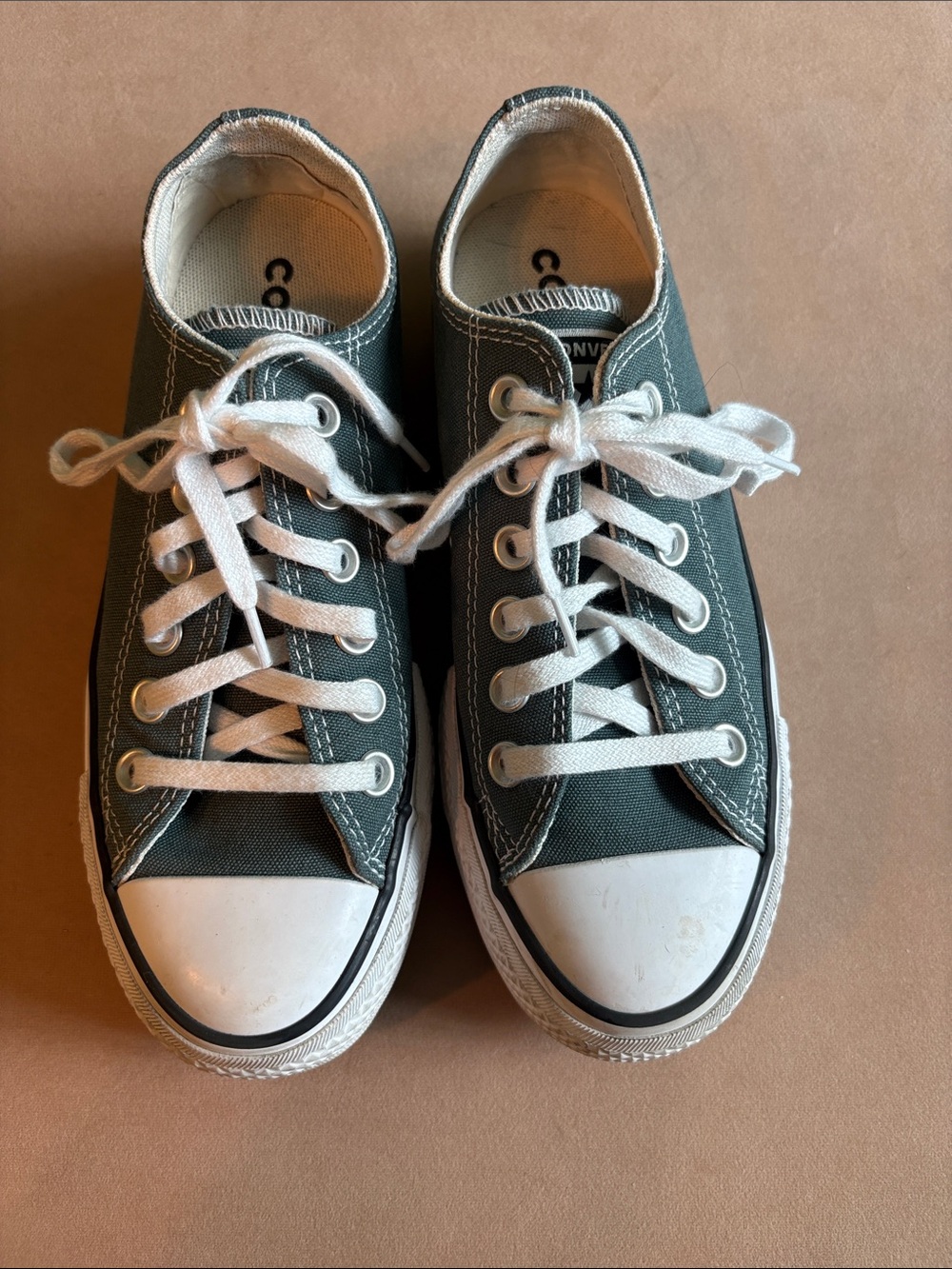 Converse Low Top Sneakers in Teal and White
